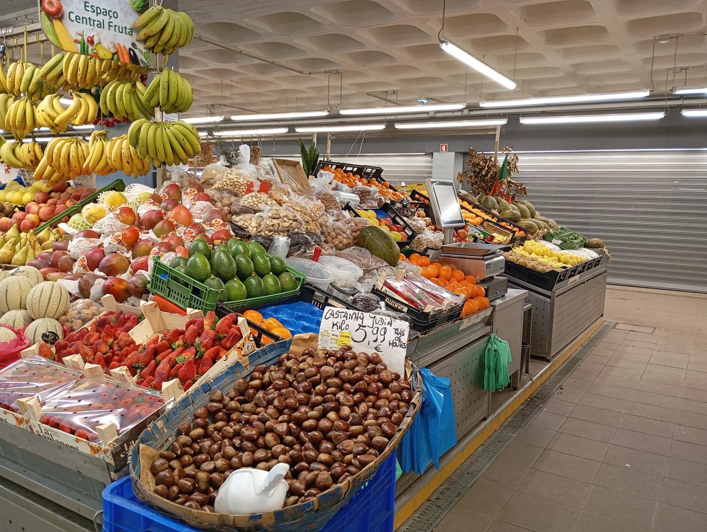Espaço Central Frutas ganha protagonismo no coração do mercado municipal